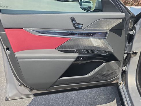 Certified 2023 BMW 740i RWD image 15