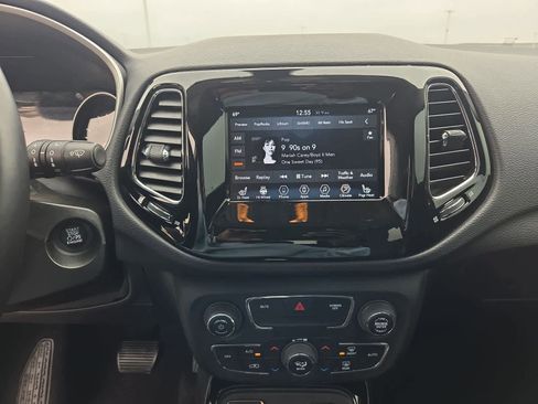 Used 2019 Jeep Compass Altitude image 27