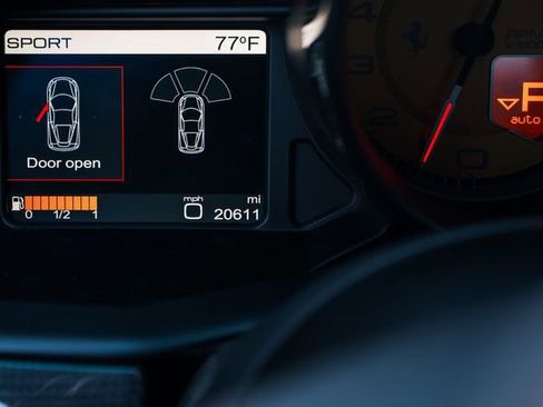 Used 2015 Ferrari 458 Italia Coupe image 47