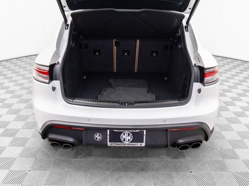 Certified 2023 Porsche Macan Turbo image 27