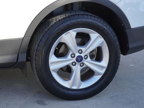 Used 2016 Ford Escape SE image 12