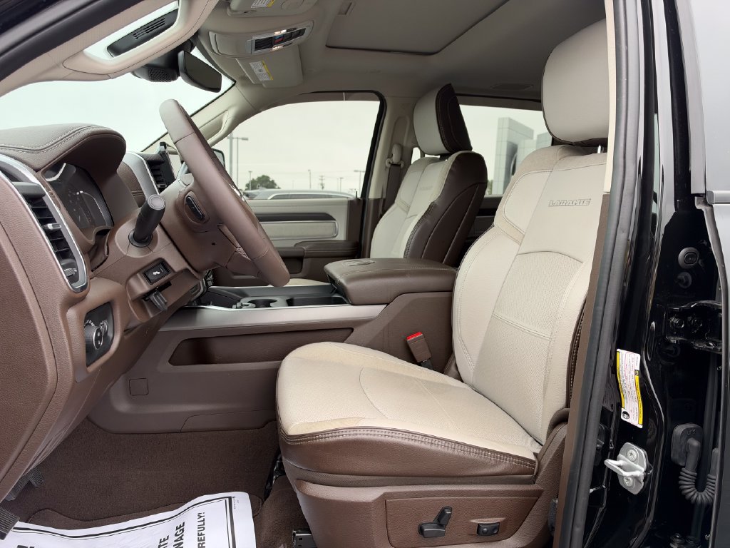 Used 2025 RAM 2500 Laramie AWD/4WD image 8