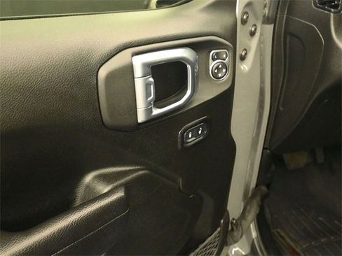 Used 2022 Jeep Wrangler Rubicon w/ Steel Bumper Group image 10