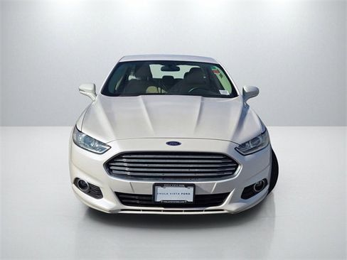 Used 2016 Ford Fusion SE w/ Equipment Group 502A image 2