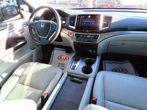 Used 2020 Honda Ridgeline RTL image 16