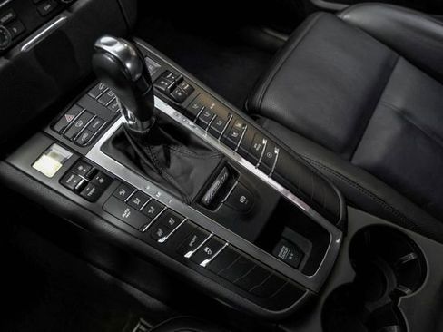 Used 2016 Porsche Macan S image 36