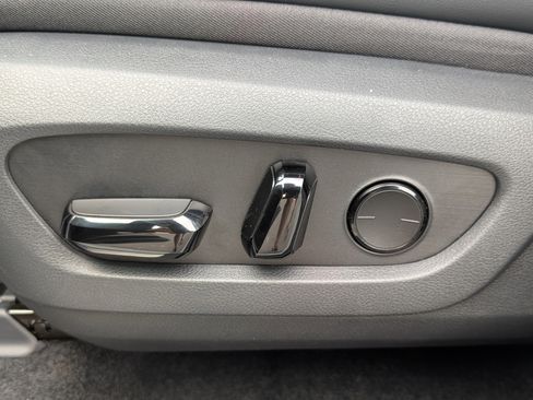 New 2026 Lexus TX 500h AWD image 19