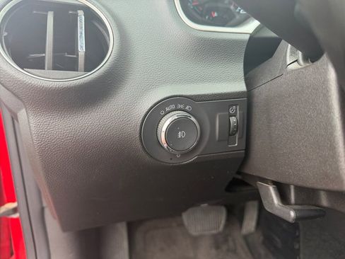 Used 2011 Chevrolet Camaro SS RWD image 28