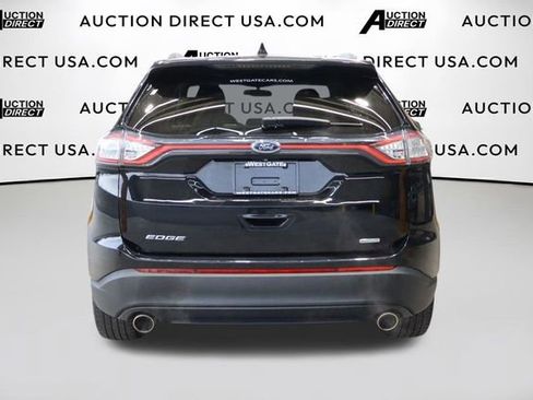 Used 2017 Ford Edge SE FWD image 6