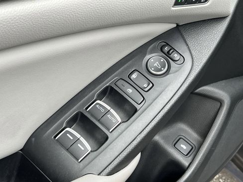 Used 2018 Honda Accord EX-L image 16
