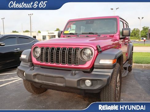 Used 2024 Jeep Wrangler Unlimited Sport AWD/4WD image 8