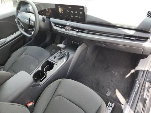 New 2026 Kia K4 FWD image 14