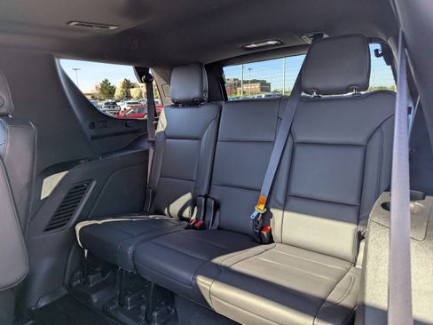 Certified 2021 Chevrolet Tahoe Z71 w/ Z71 Signature Package AWD/4WD image 36