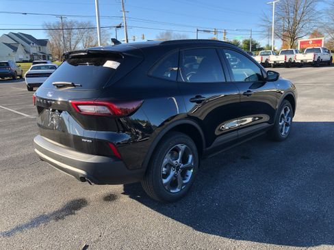 New 2026 Ford Escape ST-Line Select w/ Equipment Group 401A image 5