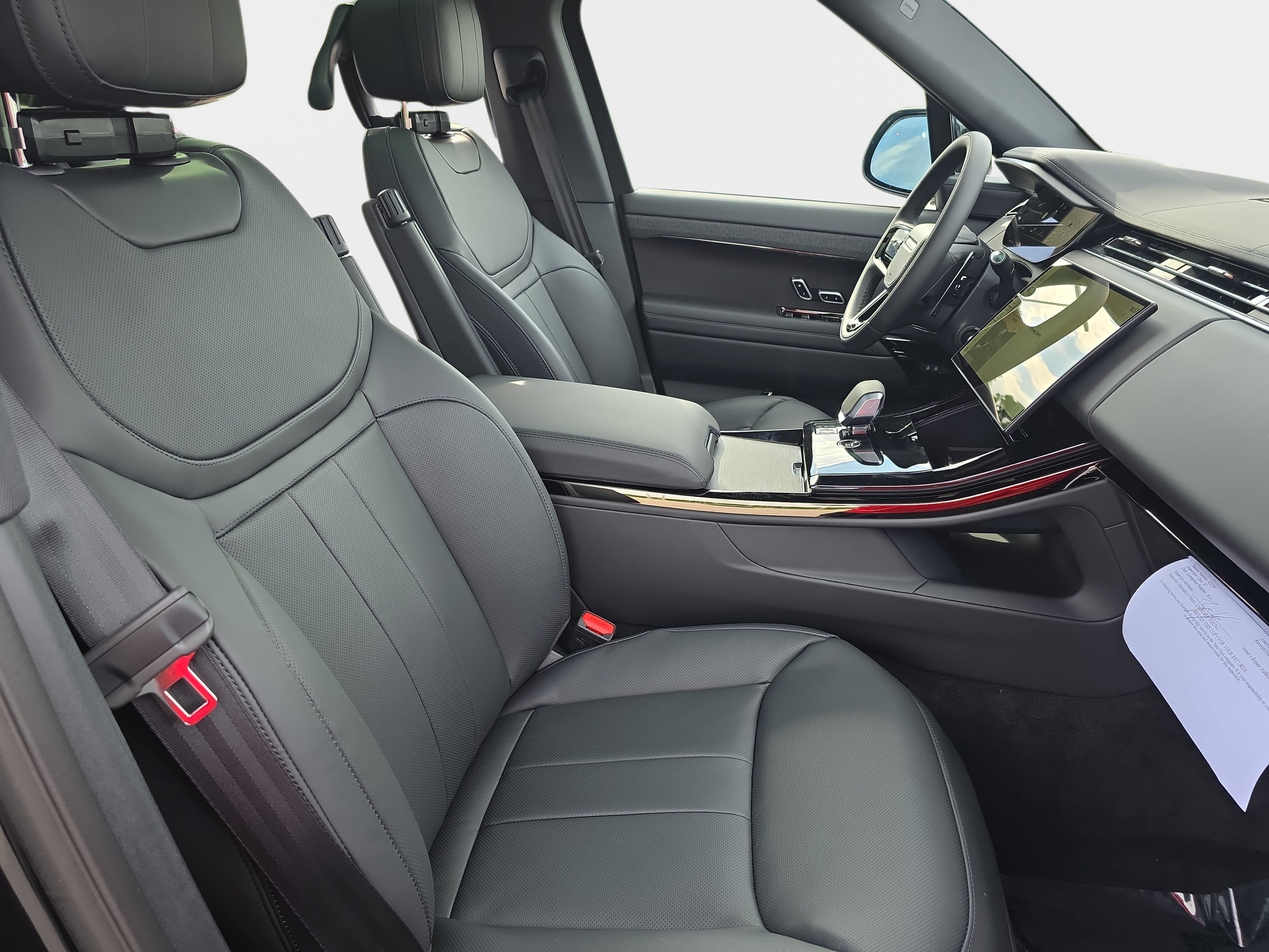 New 2026 Land Rover Range Rover Sport Dynamic SE AWD/4WD image 10