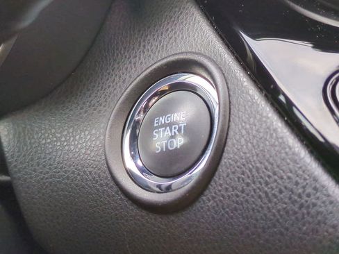 Certified 2020 Toyota C-HR XLE FWD image 25