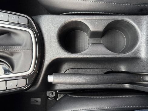 Used 2024 Kia Seltos S image 70