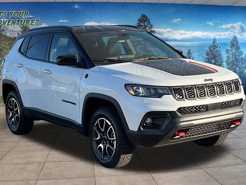New 2026 Jeep Compass Trailhawk image 3