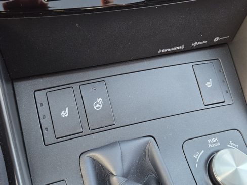 Used 2025 Lexus IS 350 F Sport RWD image 21