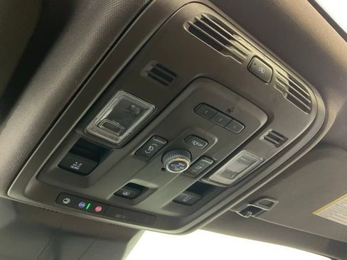 Used 2023 Cadillac Escalade ESV Sport w/ Touring Package AWD/4WD image 15