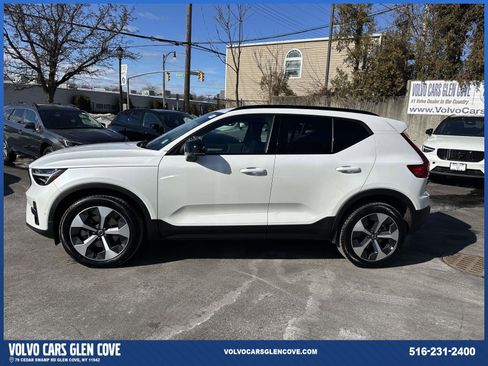 Used 2026 Volvo XC40 B5 Plus w/ Protection Package Premier image 6