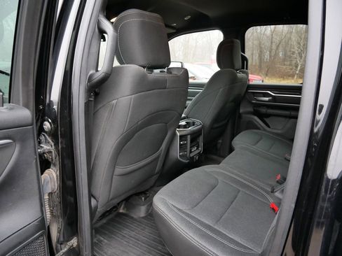 Used 2019 RAM 1500 Big Horn image 8