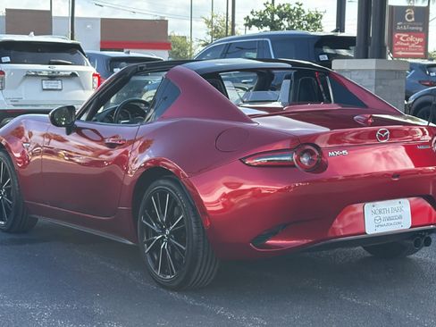 Used 2025 MAZDA MX-5 Miata RF Grand Touring RWD image 14