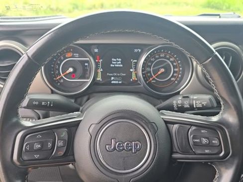 Used 2021 Jeep Wrangler Unlimited Sport AWD/4WD image 24