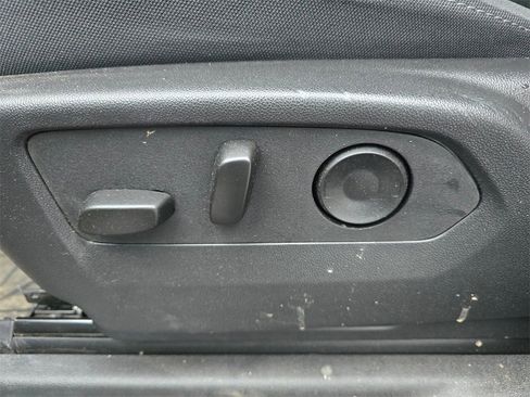 Used 2025 Chevrolet Silverado 1500 Custom Trail Boss image 19