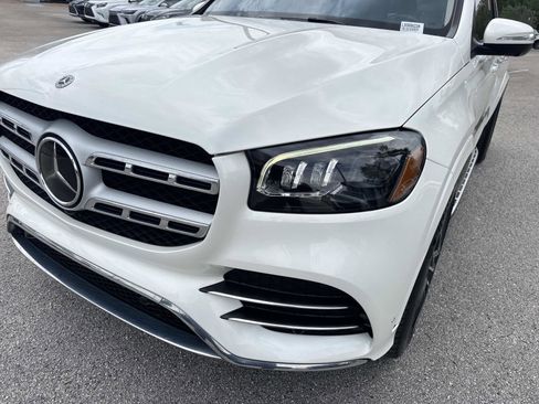 Used 2022 Mercedes-Benz GLS 580 4MATIC image 9