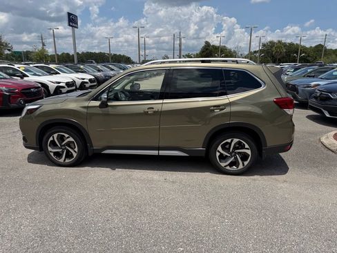 Used 2023 Subaru Forester Touring AWD/4WD image 15