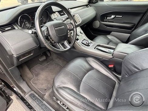 Used 2019 Land Rover Range Rover Evoque SE image 19