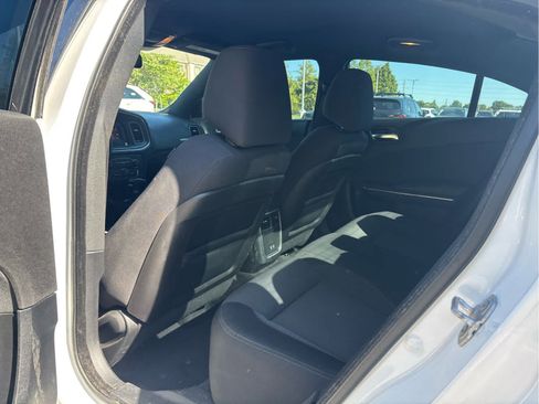 Used 2015 Dodge Charger SE w/ Popular Equipment Group RWD image 5