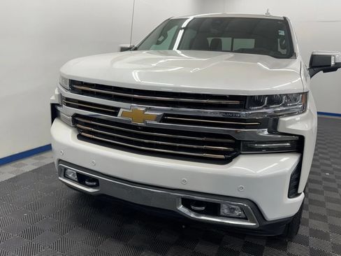 Used 2019 Chevrolet Silverado 1500 High Country w/ Technology Package AWD/4WD image 2