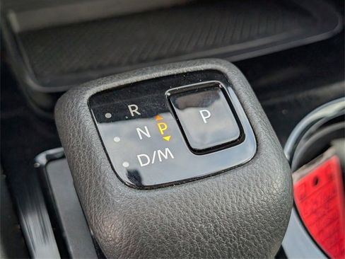 Used 2024 Nissan Rogue SV image 29