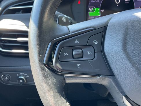 Certified 2023 Chevrolet Bolt EUV LT w/ Comfort Package FWD image 32