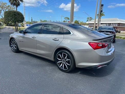Used 2022 Chevrolet Malibu RS FWD image 4