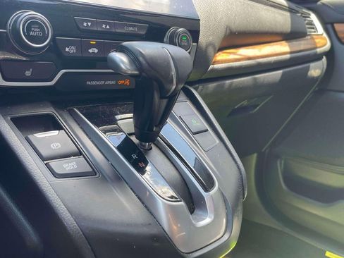 Used 2018 Honda CR-V Touring image 28