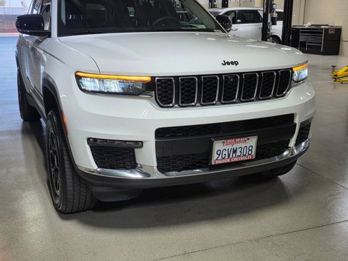 Used 2023 Jeep Grand Cherokee L Limited w/ Luxury Tech Group II AWD/4WD image 9