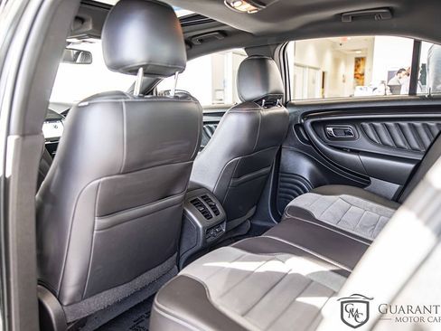 Used 2018 Ford Taurus SHO image 33