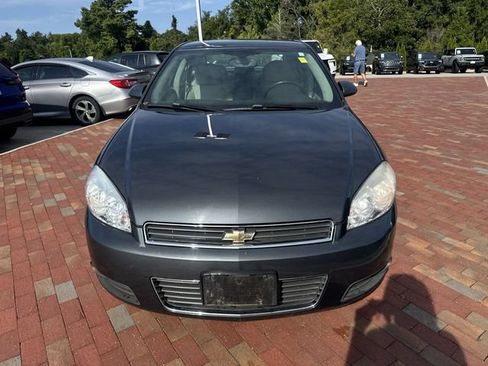 Used 2010 Chevrolet Impala LT w/ Luxury Edition Package FWD image 25