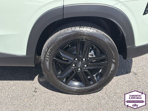Used 2025 Chevrolet Trax ACTIV w/ Driver Confidence Package FWD image 26