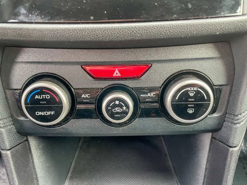 Used 2021 Subaru Crosstrek 2.0i image 22