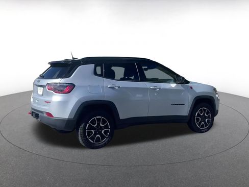 Used 2025 Jeep Compass Trailhawk w/ Trailer Tow Group image 15