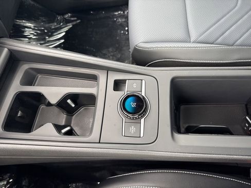 New 2026 Volkswagen Tiguan SE R-Line AWD/4WD image 19