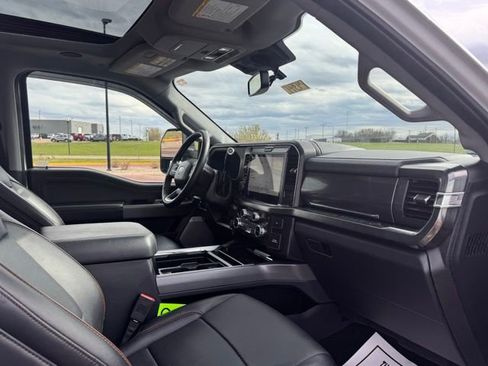Used 2025 Ford F350 Lariat w/ Lariat Ultimate Package AWD/4WD image 23
