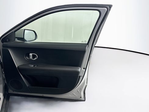 Used 2024 Hyundai Ioniq 5 SEL RWD image 33