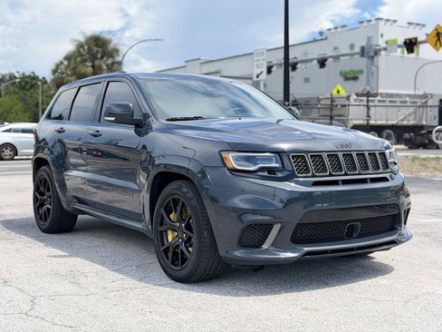 Used 2018 Jeep Grand Cherokee Trackhawk w/ Trailer Tow Group IV AWD/4WD image 7