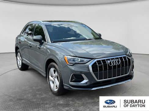 Used 2020 Audi Q3 2.0T Premium w/ Convenience Package AWD/4WD image 3