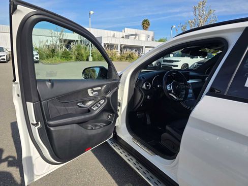 Used 2022 Mercedes-Benz GLC 300 GLC 300 image 21